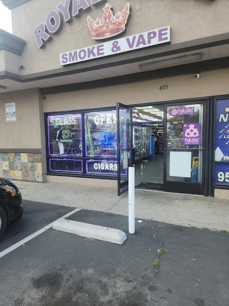 Royal Haze interior showcasing premium products