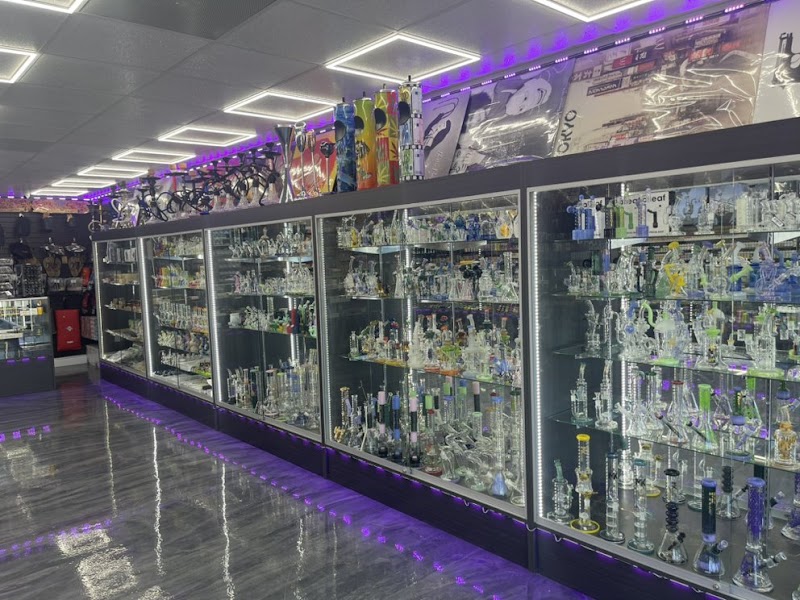 Curated vape collection at Royal Haze